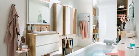 salle de bain Mobalpa  esprit scandinave bois clair et blanc